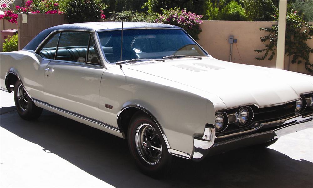 1967 OLDSMOBILE CUTLASS 442 2 DOOR HARDTOP