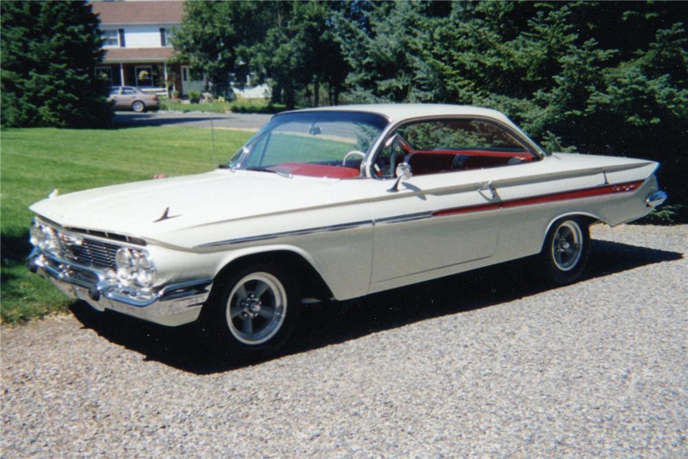 1961 CHEVROLET IMPALA 2 DOOR HARDTOP