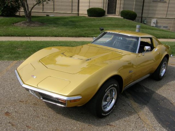 1971 CHEVROLET CORVETTE 2 DOOR COUPE