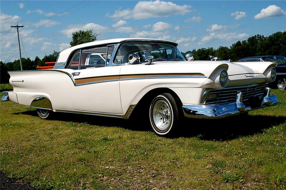 1957 FORD FAIRLANE CONVERTIBLE