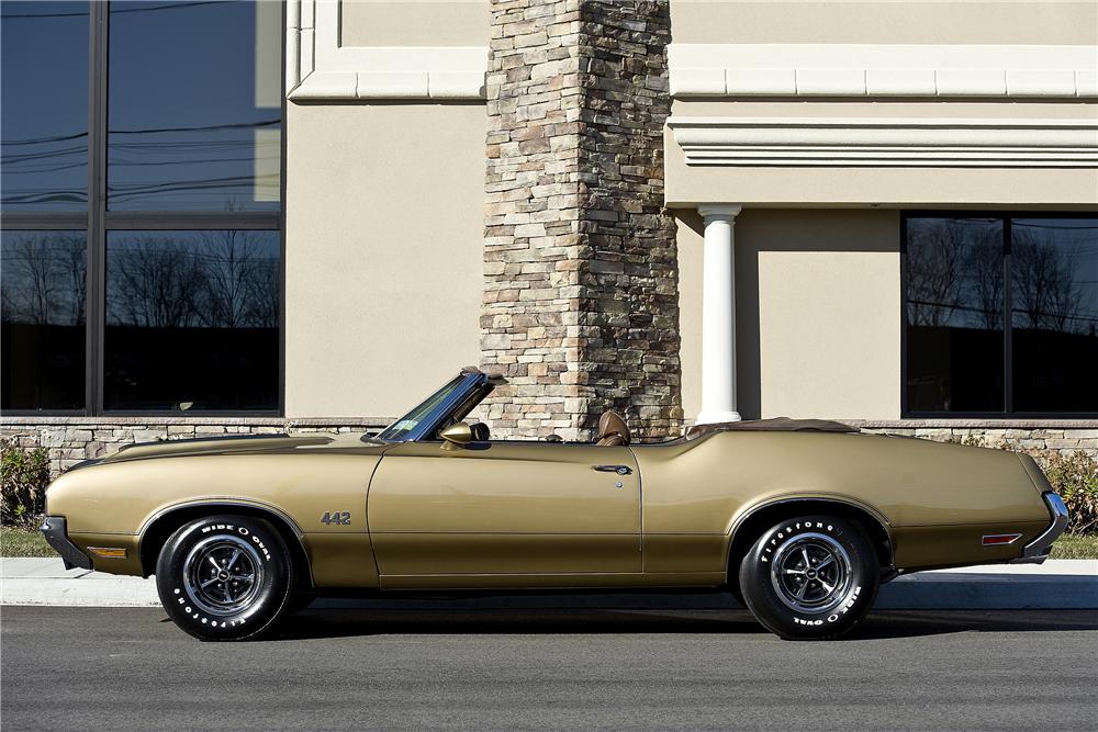 1970 OLDSMOBILE 442 CONVERTIBLE