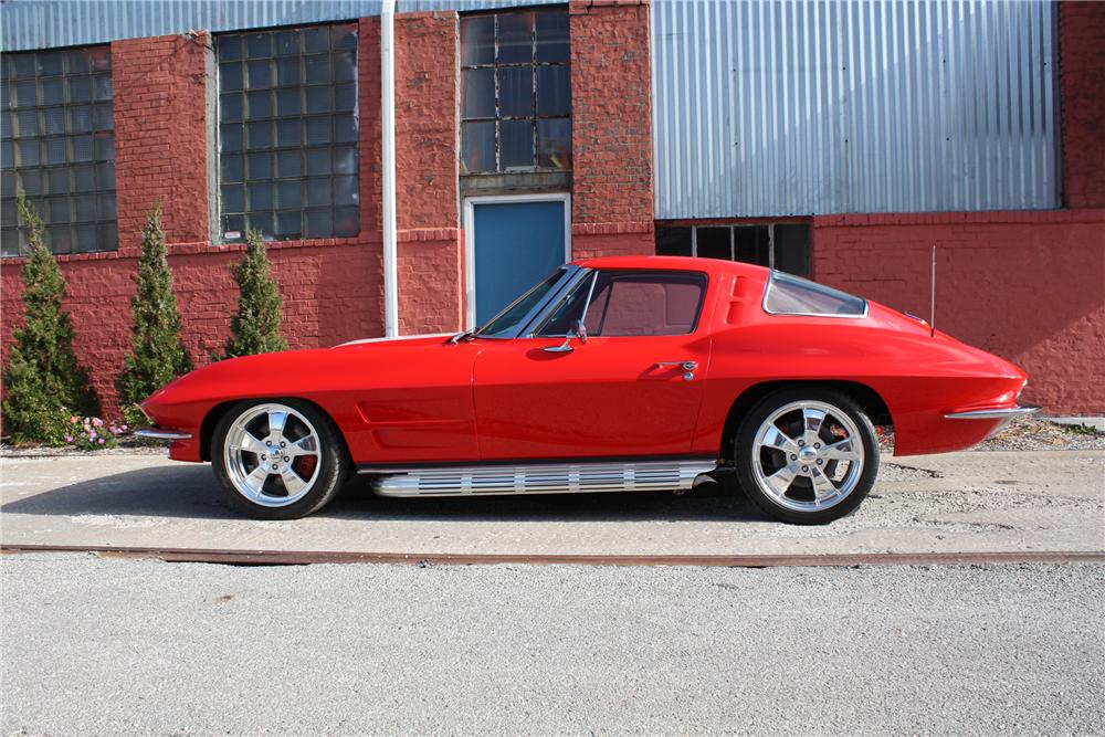 1963 CHEVROLET CORVETTE CUSTOM COUPE