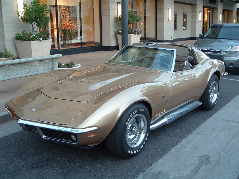 1969 CHEVROLET CORVETTE 2 DOOR COUPE