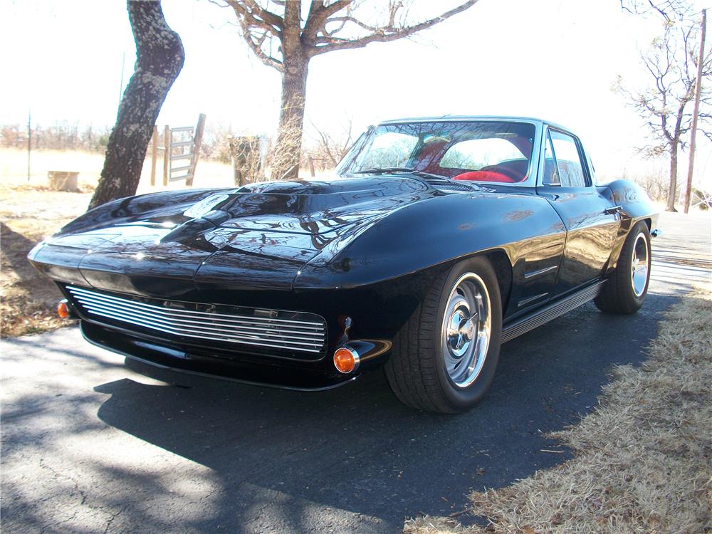 1963 CHEVROLET CORVETTE COUPE