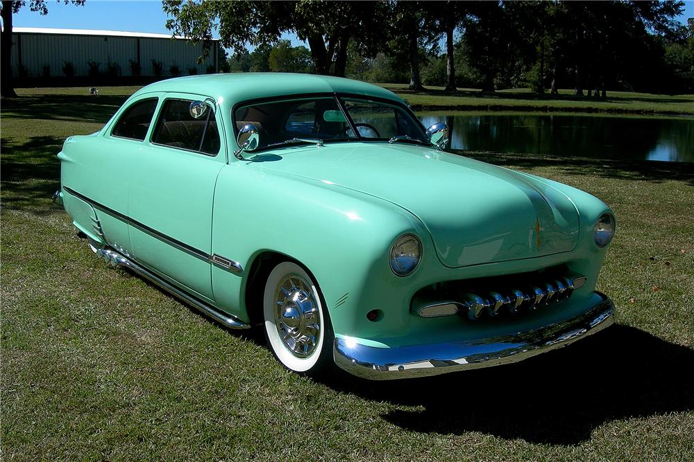 1950 FORD CUSTOM 2 DOOR SEDAN