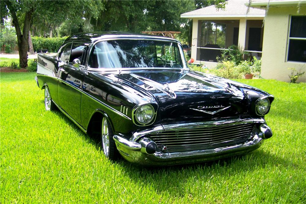 1957 CHEVROLET BEL AIR CUSTOM 2 DOOR HARDTOP