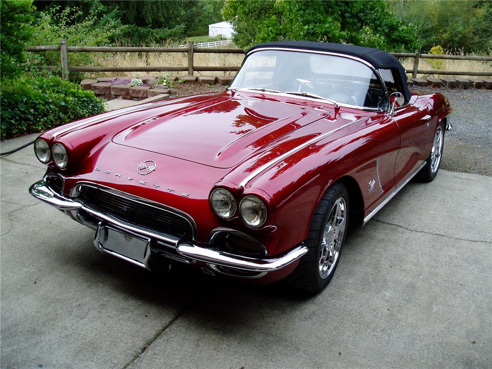 1962 CHEVROLET CORVETTE CUSTOM CONVERTIBLE