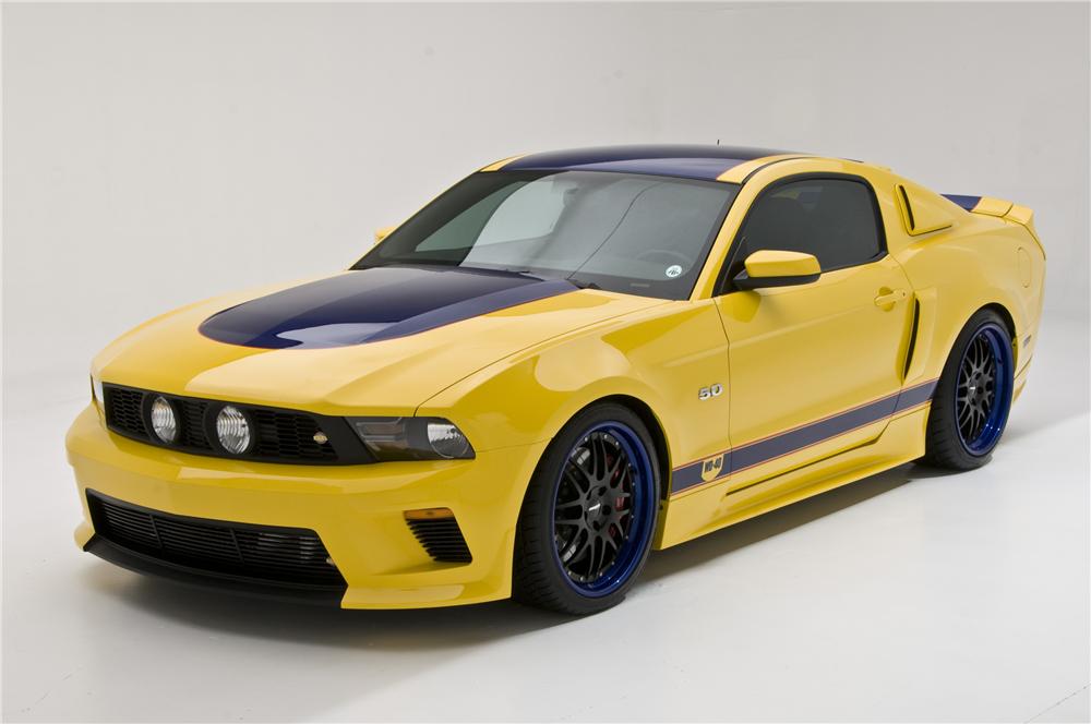 2011 FORD MUSTANG CUSTOM 2 DOOR COUPE