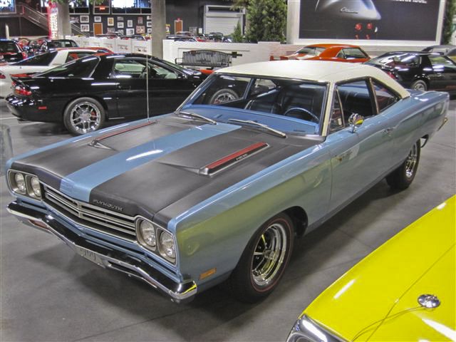 1969 PLYMOUTH HEMI ROAD RUNNER 2 DOOR SEDAN