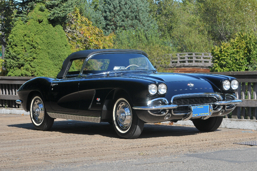 1962 CHEVROLET CORVETTE CONVERTIBLE