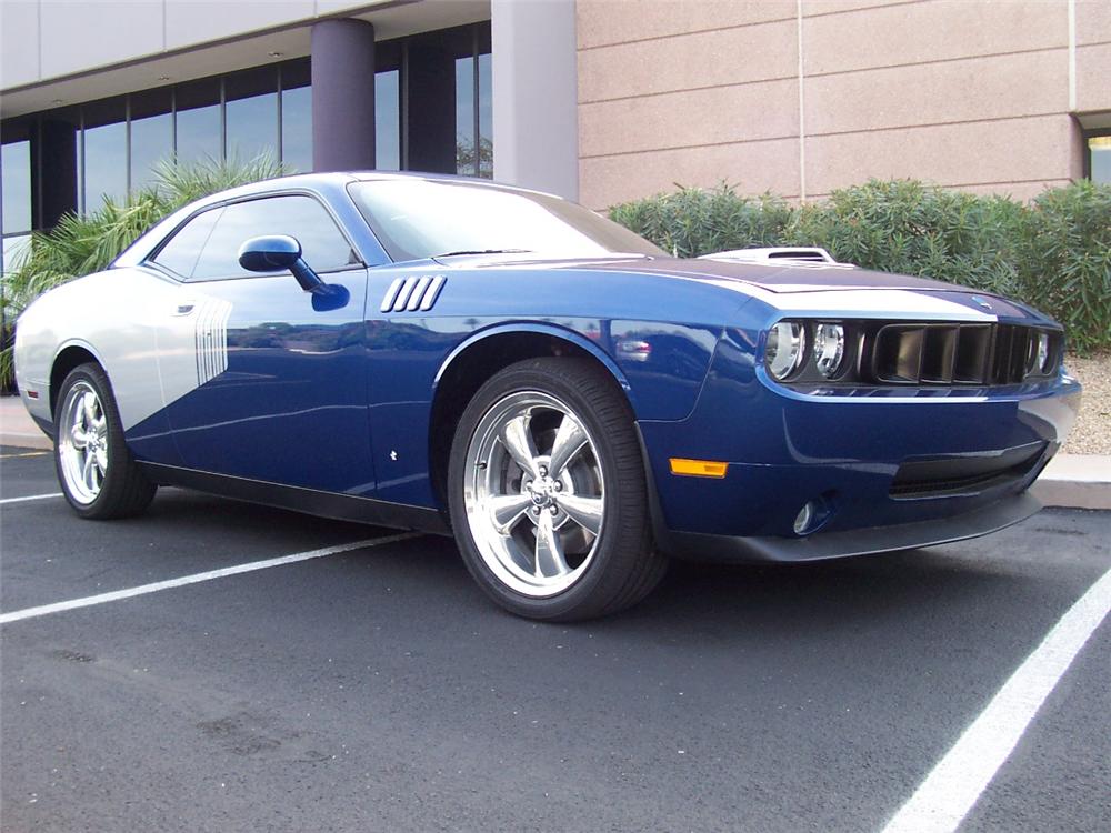 2010 DODGE CHALLENGER CUSTOM 2 DOOR COUPE