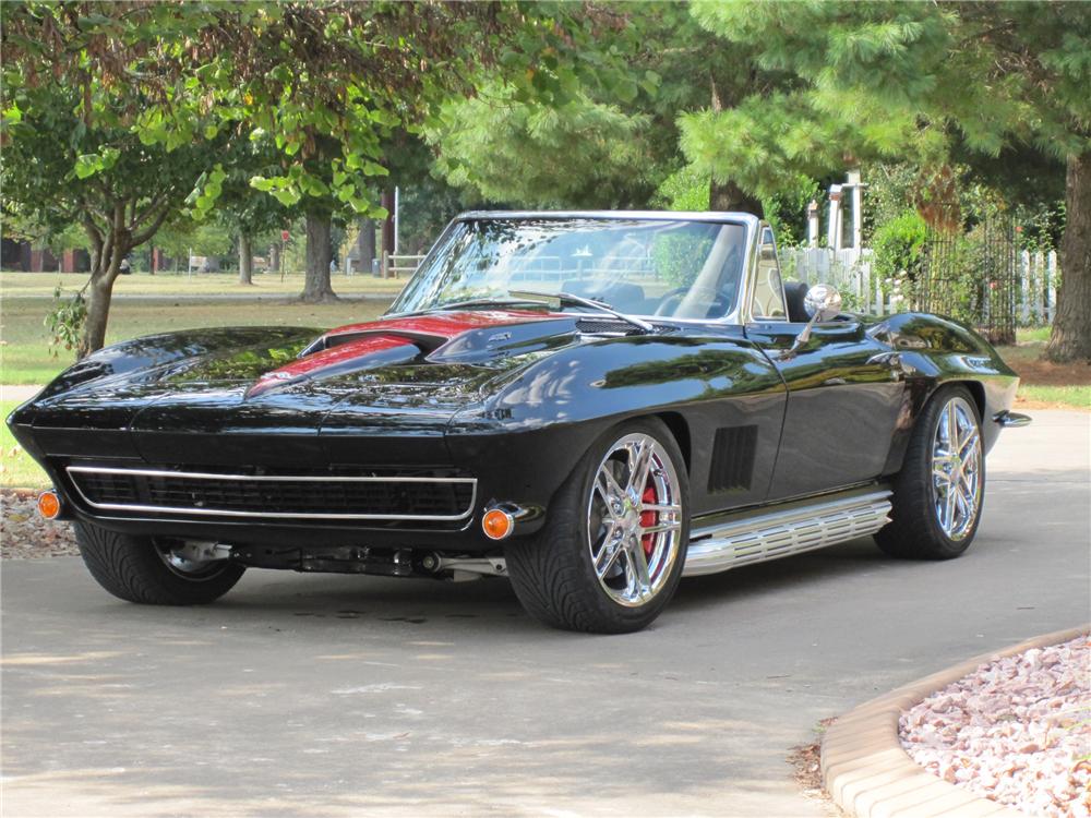 1967 CHEVROLET CORVETTE CUSTOM CONVERTIBLE