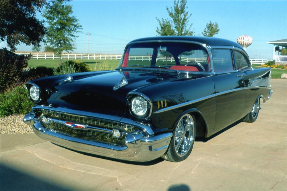 1957 CHEVROLET 210 CUSTOM 2 DOOR HARDTOP