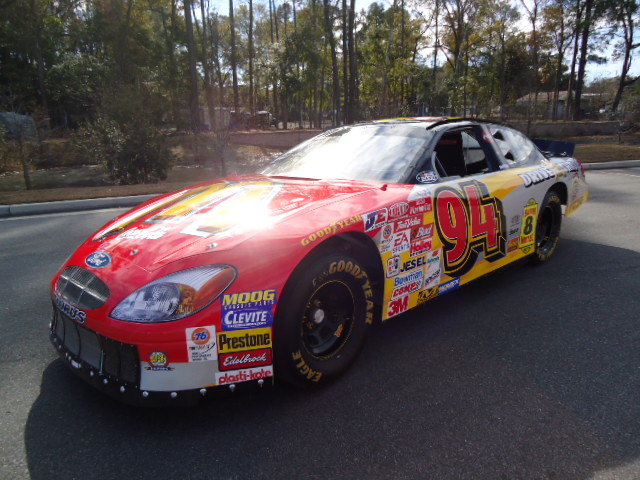 2000 FORD TAURUS #94 NASCAR RACECAR