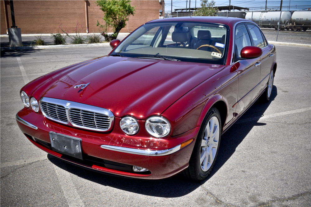 2005 JAGUAR XJ8 