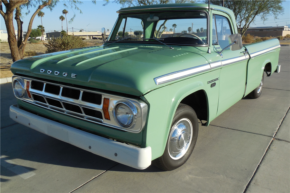 1968 DODGE D-100 PICKUP