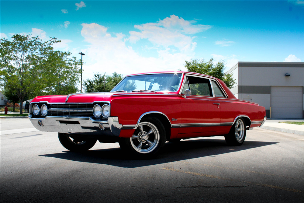 1965 OLDSMOBILE F-85 