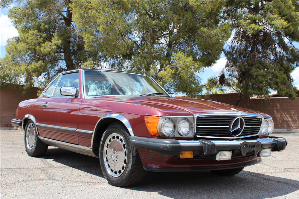 1986 MERCEDES-BENZ 560SL CONVERTIBLE