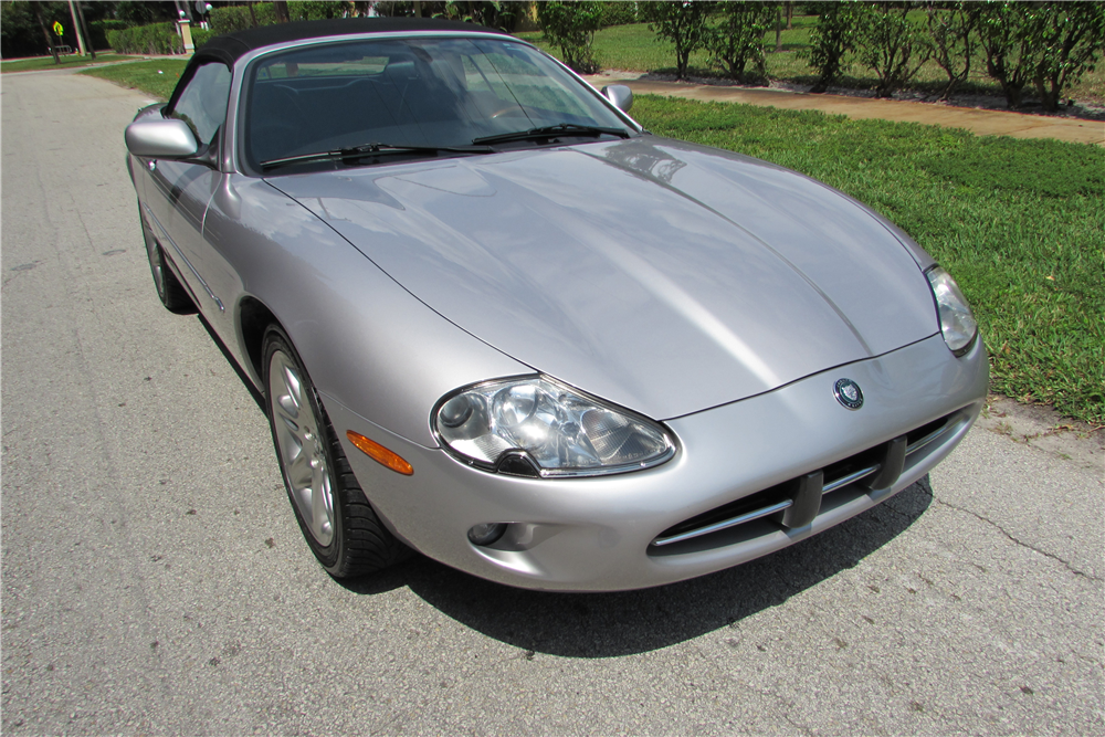 2000 JAGUAR XK8 CONVERTIBLE