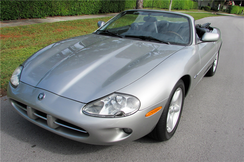 1999 JAGUAR XK8 CONVERTIBLE