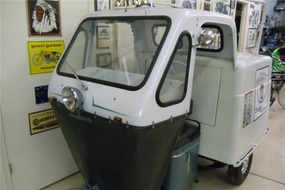 1956 CUSHMAN CUSTOM 