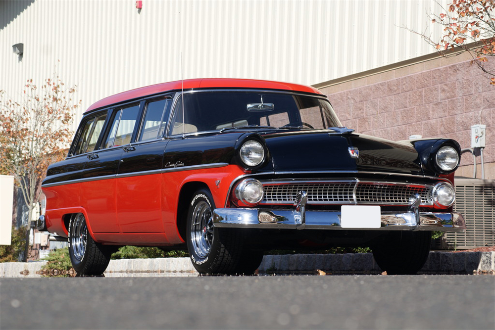 1955 FORD COUNTRY SEDAN 6-PASSENGER STATION WAGON