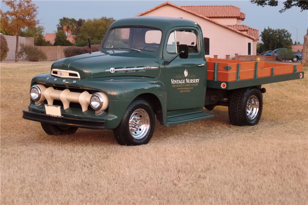 1952 FORD F-3 PICKUP