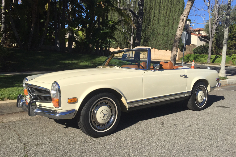 1971 MERCEDES-BENZ 280SL CONVERTIBLE