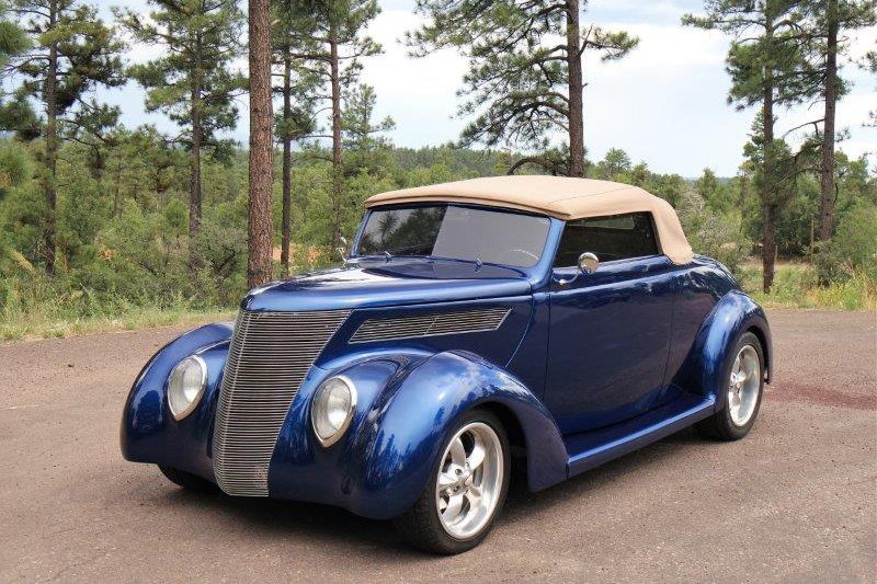 1937 FORD CUSTOM CONVERTIBLE