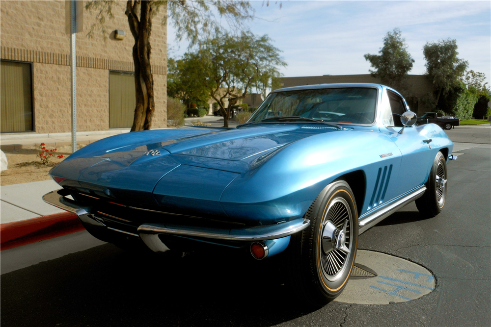 1965 CHEVROLET CORVETTE 