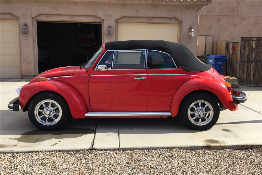 1976 VOLKSWAGEN SUPER BEETLE 