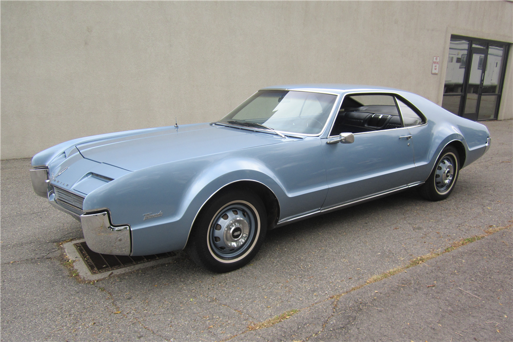 1966 OLDSMOBILE TORONADO 