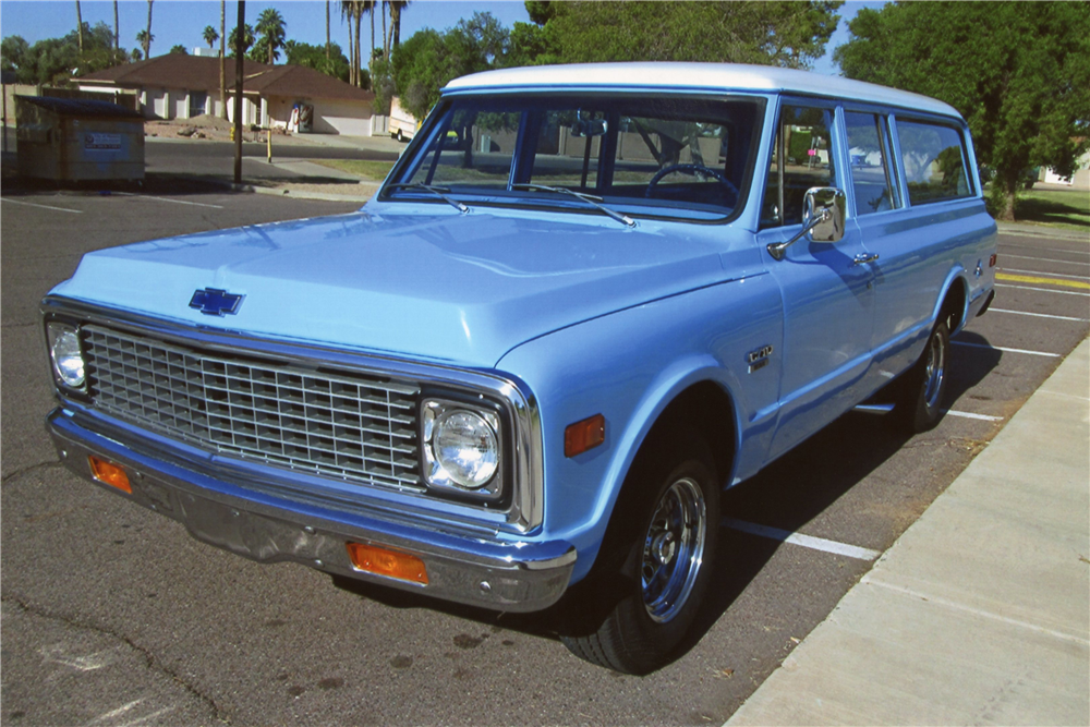 1969 CHEVROLET C-10 SUBURBAN