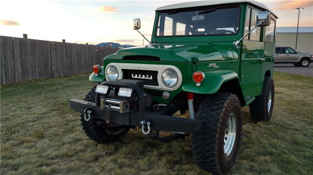 1965 TOYOTA LAND CRUISER FJ-40 