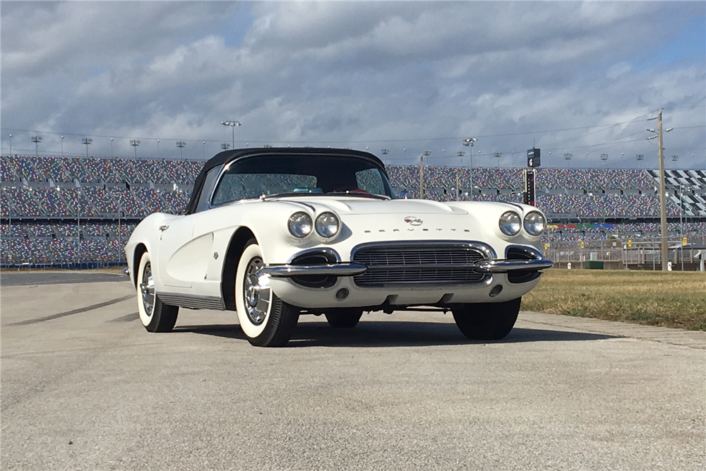 1962 CHEVROLET CORVETTE CONVERTIBLE