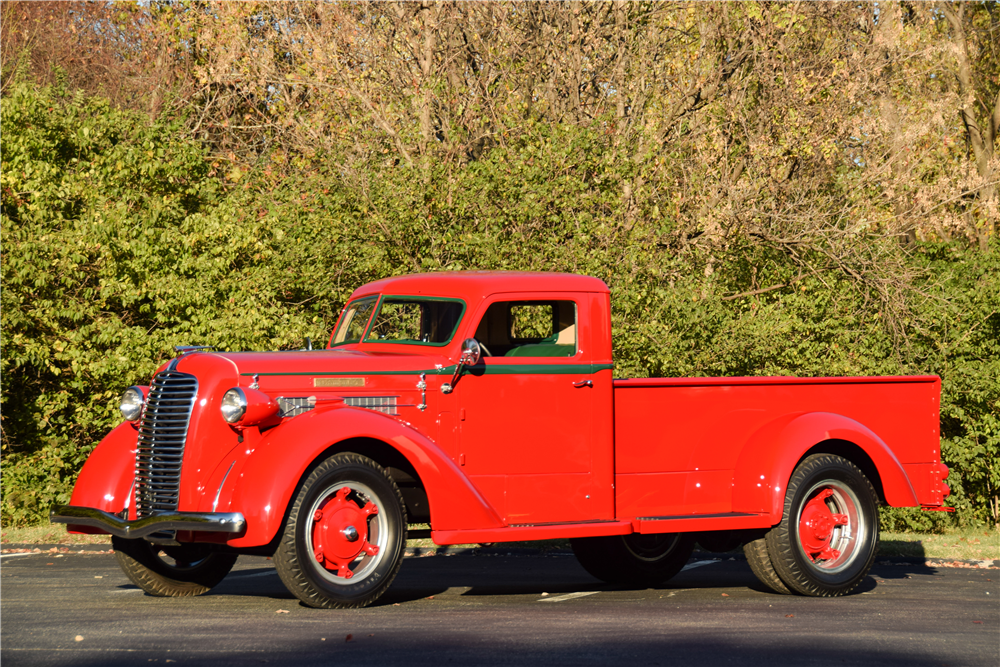 1937 DIAMOND T MODEL 80 PICKUP