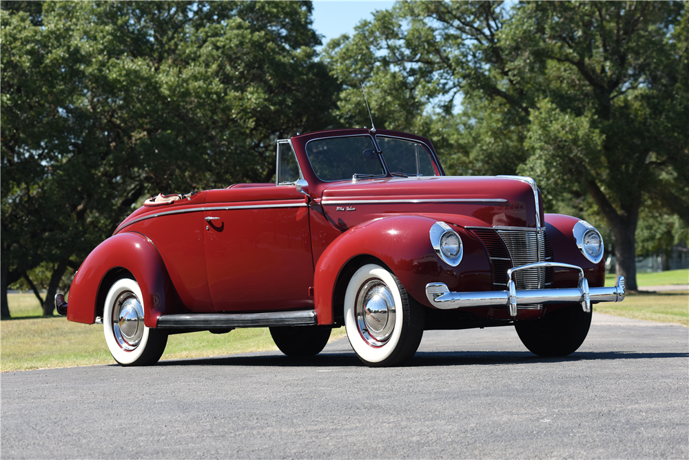 1940 FORD DELUXE CONVERTIBLE