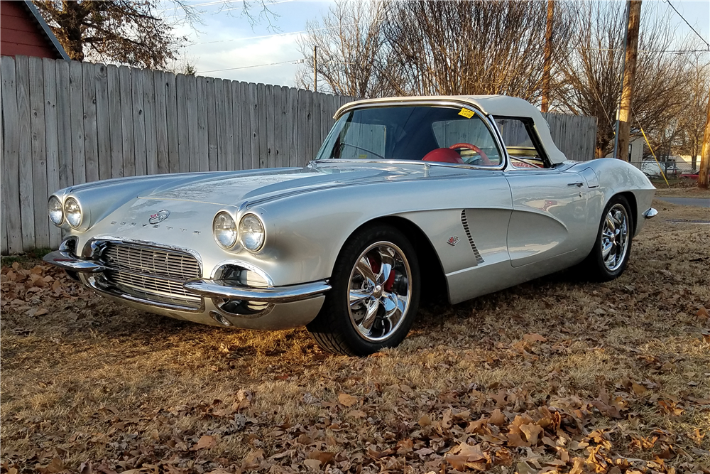 1962 CHEVROLET CORVETTE CUSTOM CONVERTIBLE