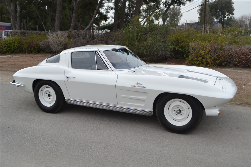 1963 CHEVROLET CORVETTE Z06 BIG TANK COUPE 