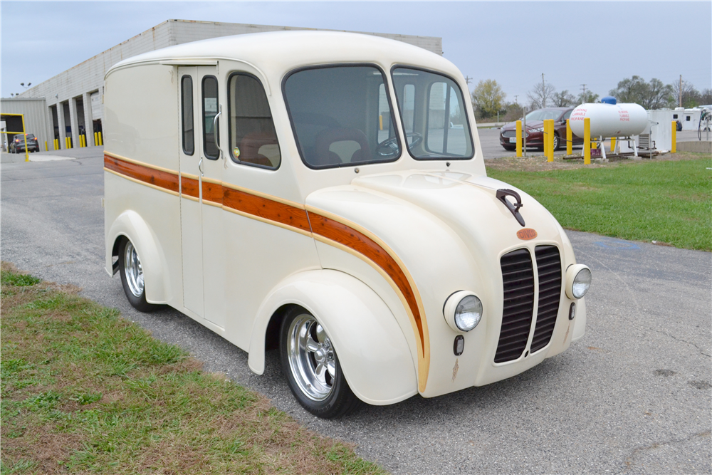 1950 DIVCO CUSTOM MILK TRUCK