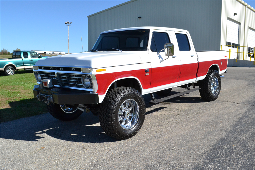 1975 FORD F-250 CREW-CAB PICKUP