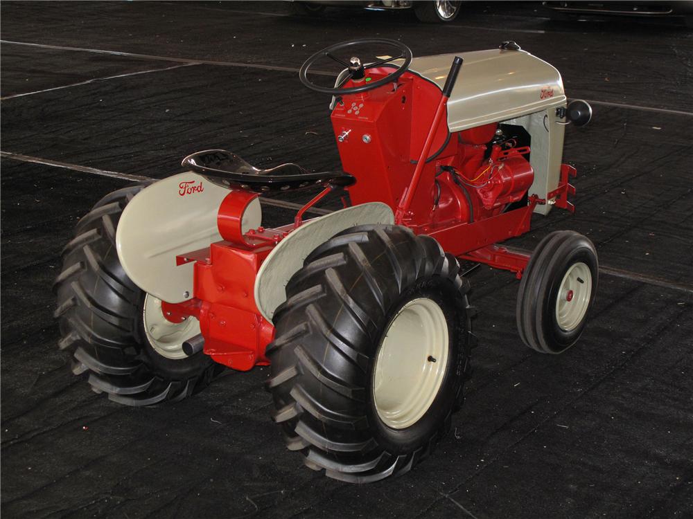 2011 FORD 8N TRACTOR REPLICA