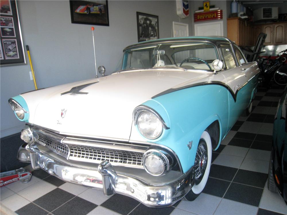 1955 FORD CROWN VICTORIA 2 DOOR HARDTOP