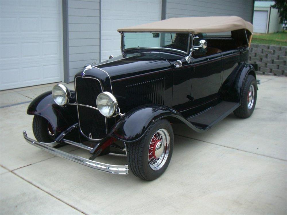 1932 FORD CUSTOM 4 DOOR PHAETON