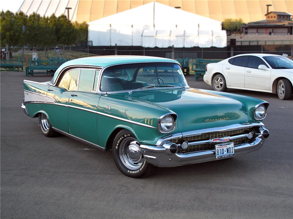 1957 CHEVROLET BEL AIR 4 DOOR PILLARLESS SEDAN