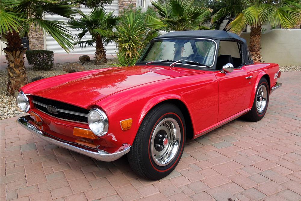 1971 TRIUMPH TR-6 CONVERTIBLE