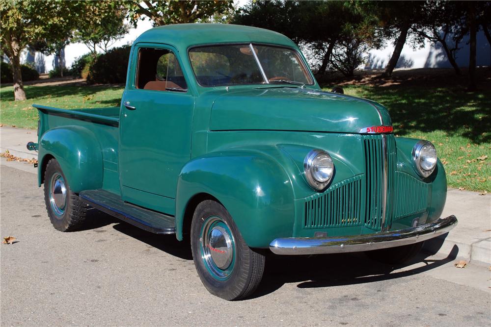 1946 STUDEBAKER M5 PICKUP