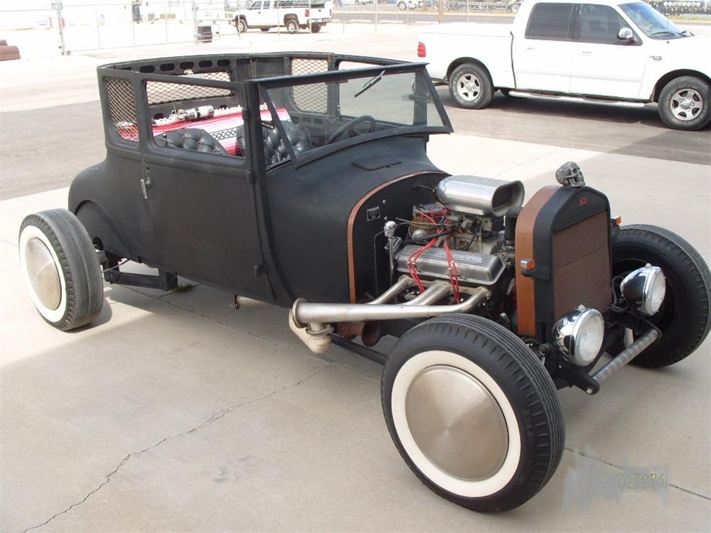 1927 FORD MODEL T CUSTOM COUPE