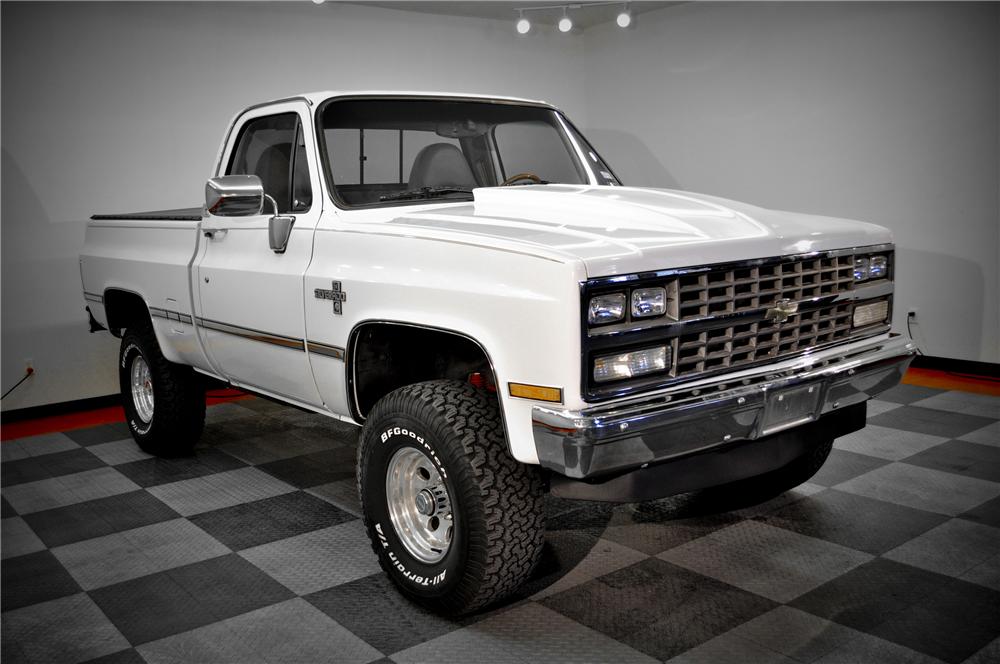 1987 CHEVROLET SILVERADO 10 PICKUP