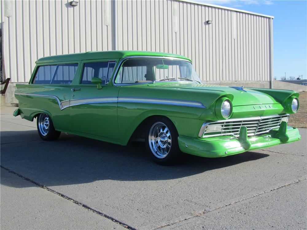 1957 FORD 2 DOOR